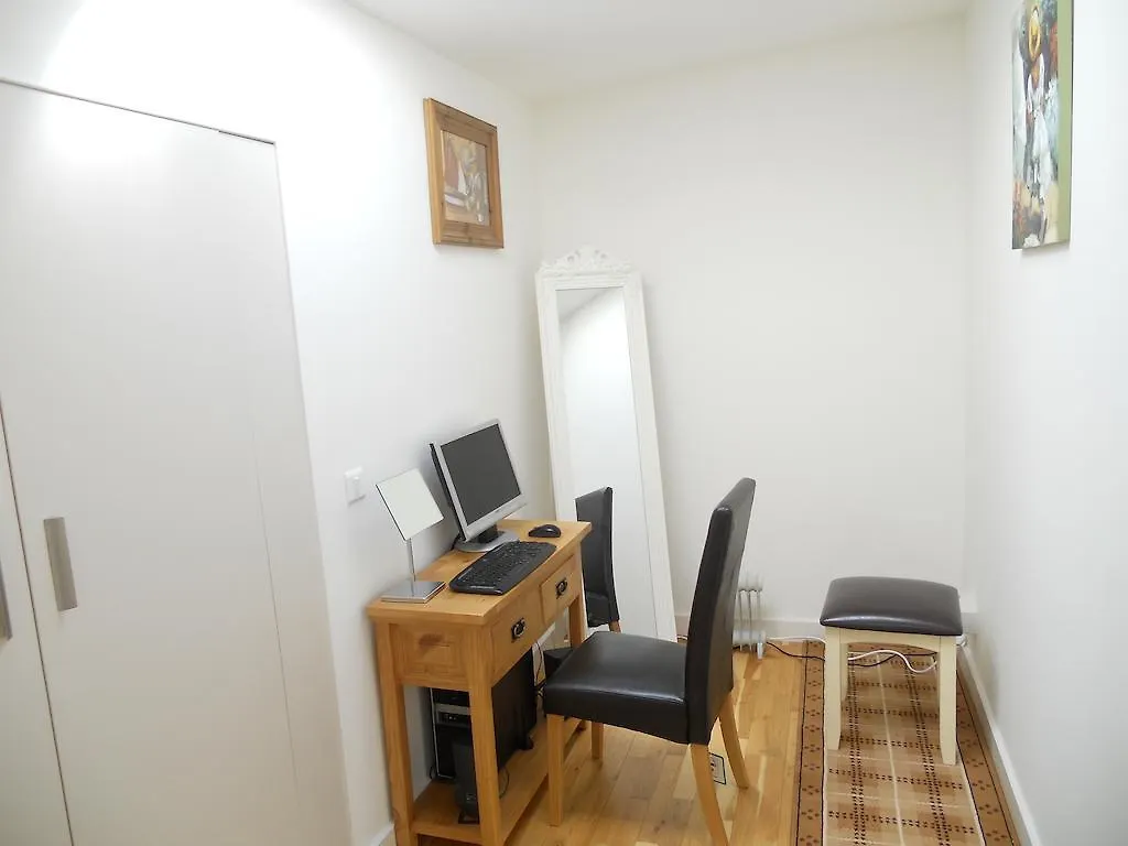 The Ash Killarney Apartment